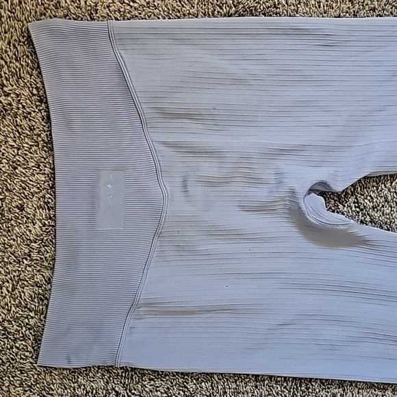 AWESOME VS PINK ACTIVE SEAMLESS RIBBED LEGGINGS - Picture 6 of 14